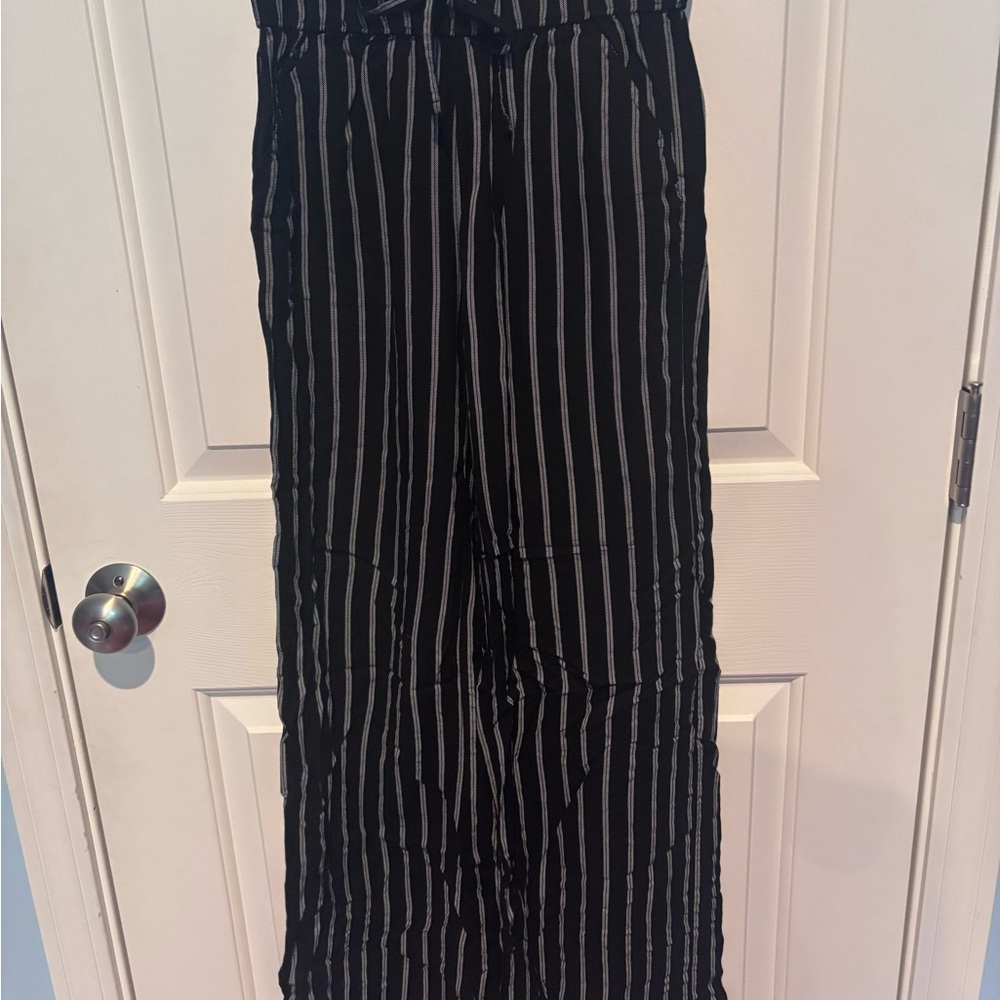 Chic Striped Wide-Leg Pants
